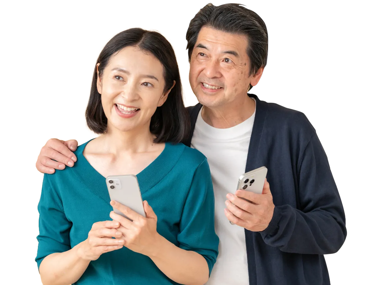 老夫婦が笑顔で並んでいる
